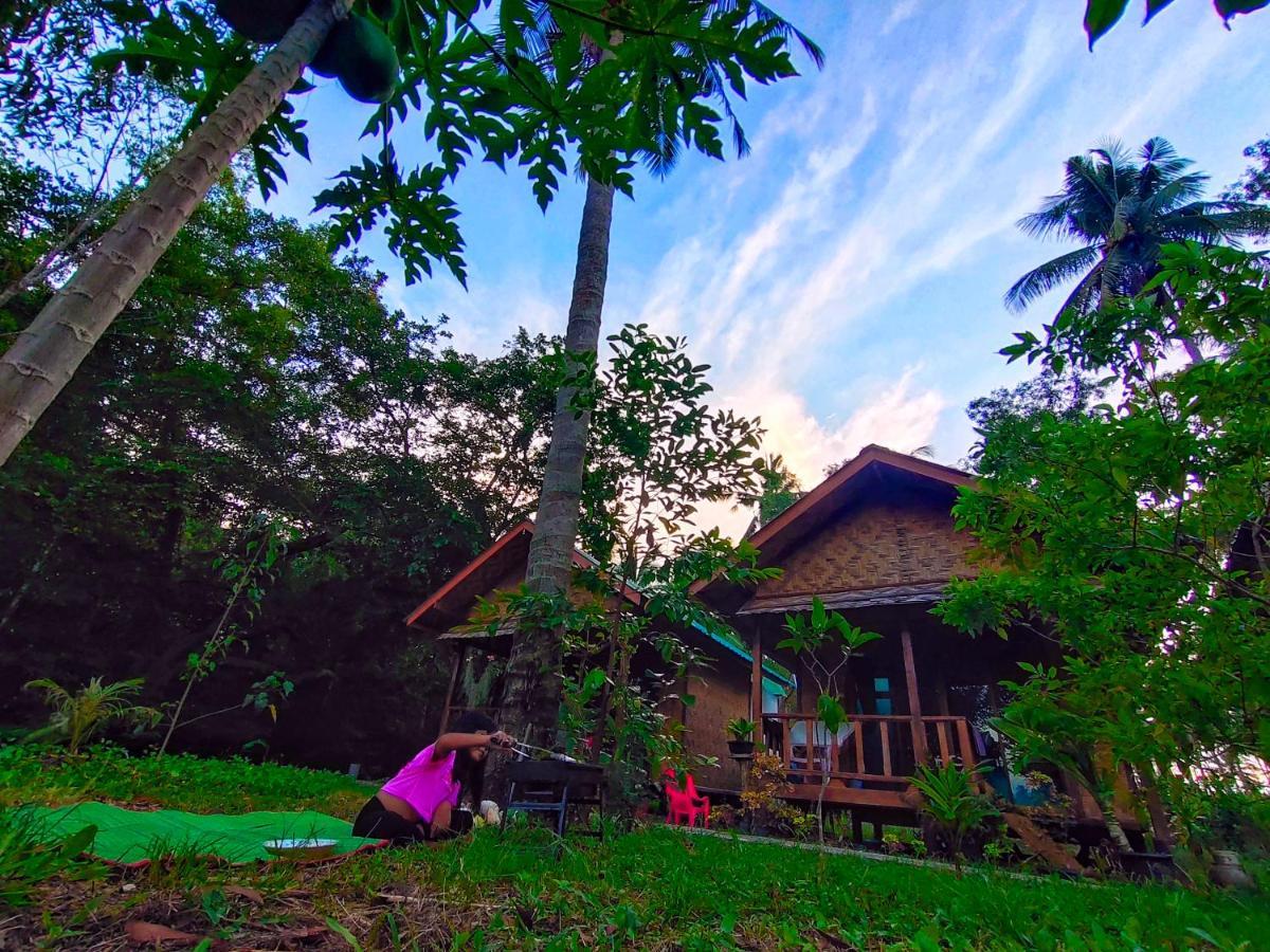 Kohmook Happy Time Bungalow เกาะมุก ภายนอก รูปภาพ