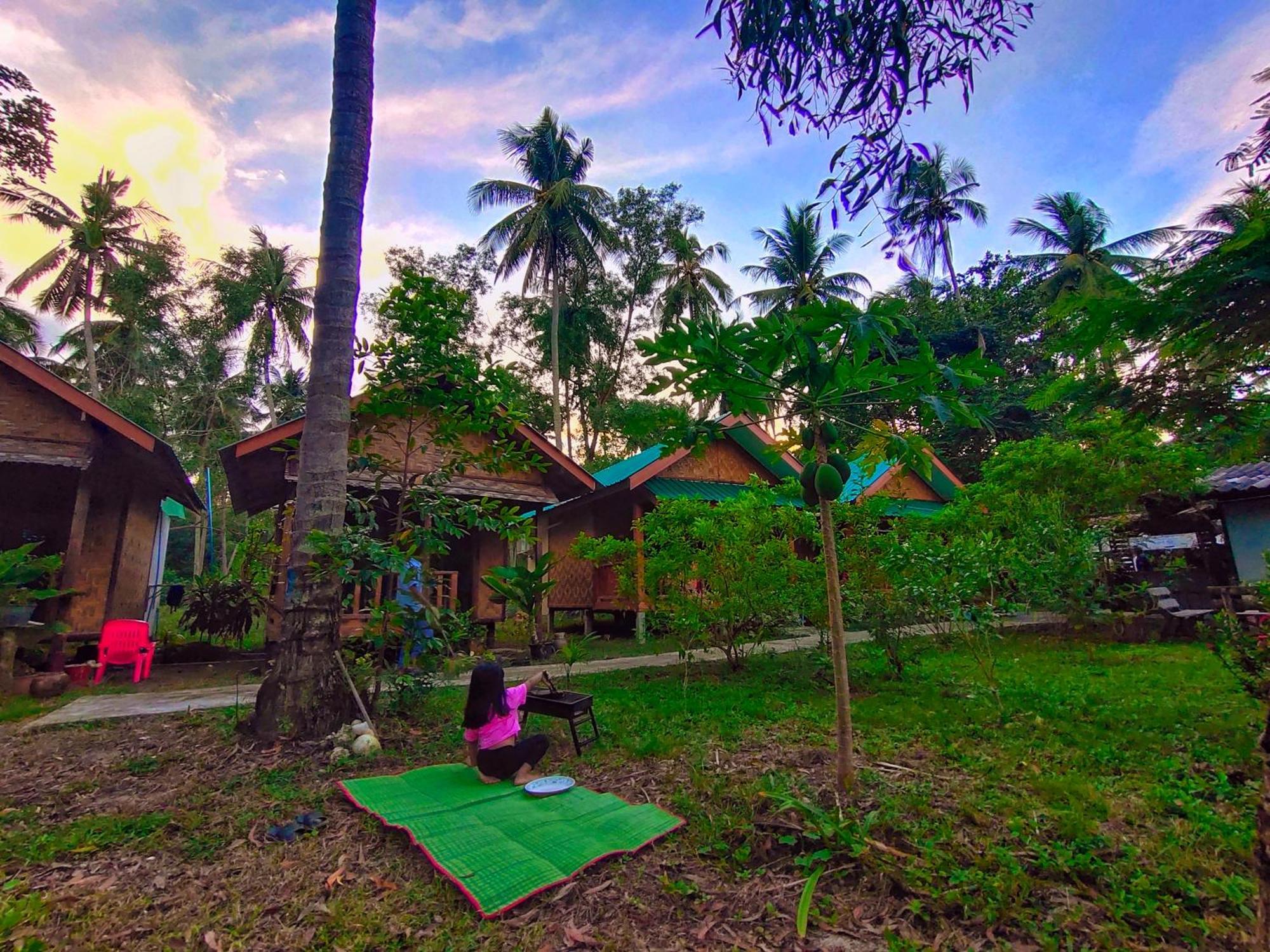 Kohmook Happy Time Bungalow เกาะมุก ภายนอก รูปภาพ