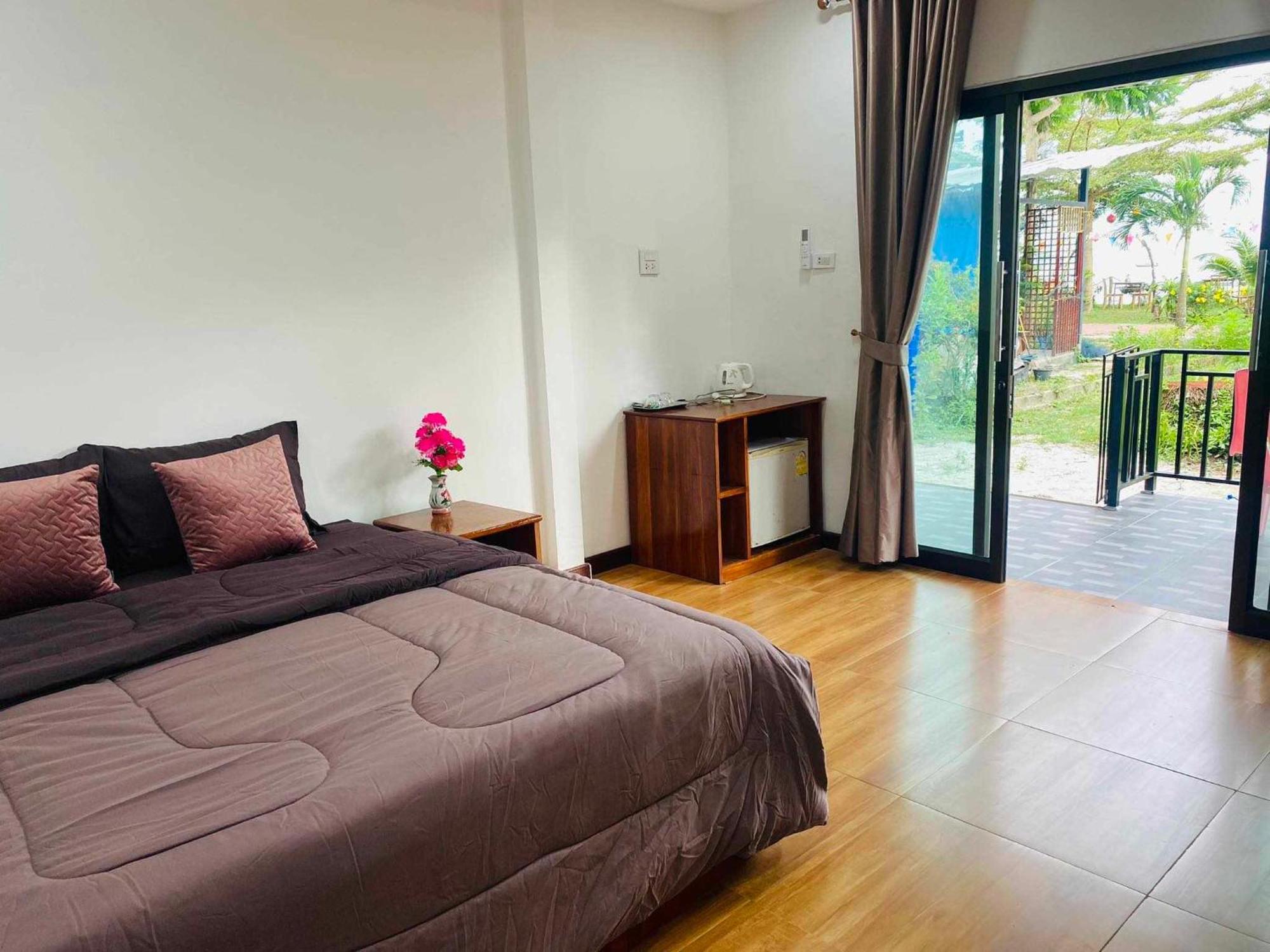 Kohmook Happy Time Bungalow เกาะมุก ภายนอก รูปภาพ