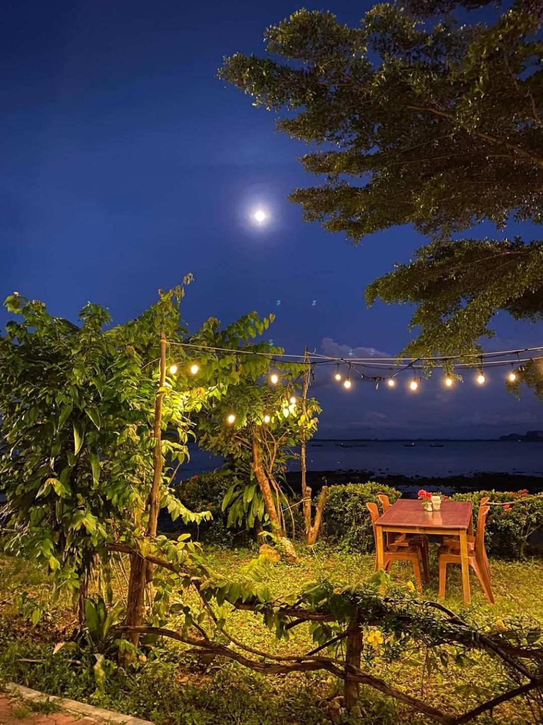 Kohmook Happy Time Bungalow เกาะมุก ภายนอก รูปภาพ
