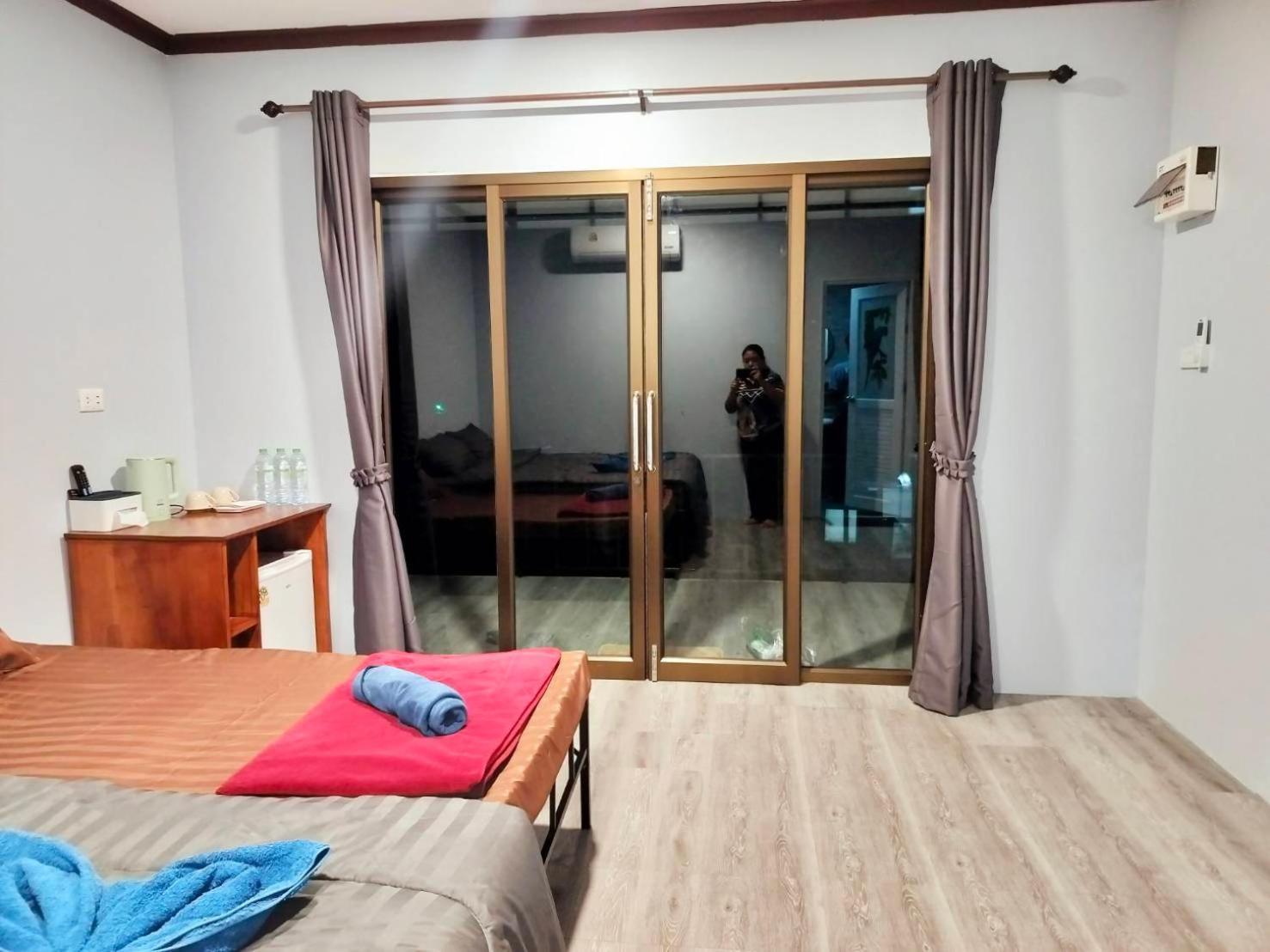 Kohmook Happy Time Bungalow เกาะมุก ภายนอก รูปภาพ